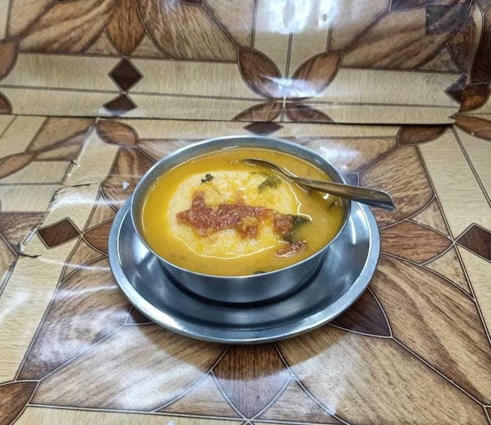 Sambar idly (2 pieces)